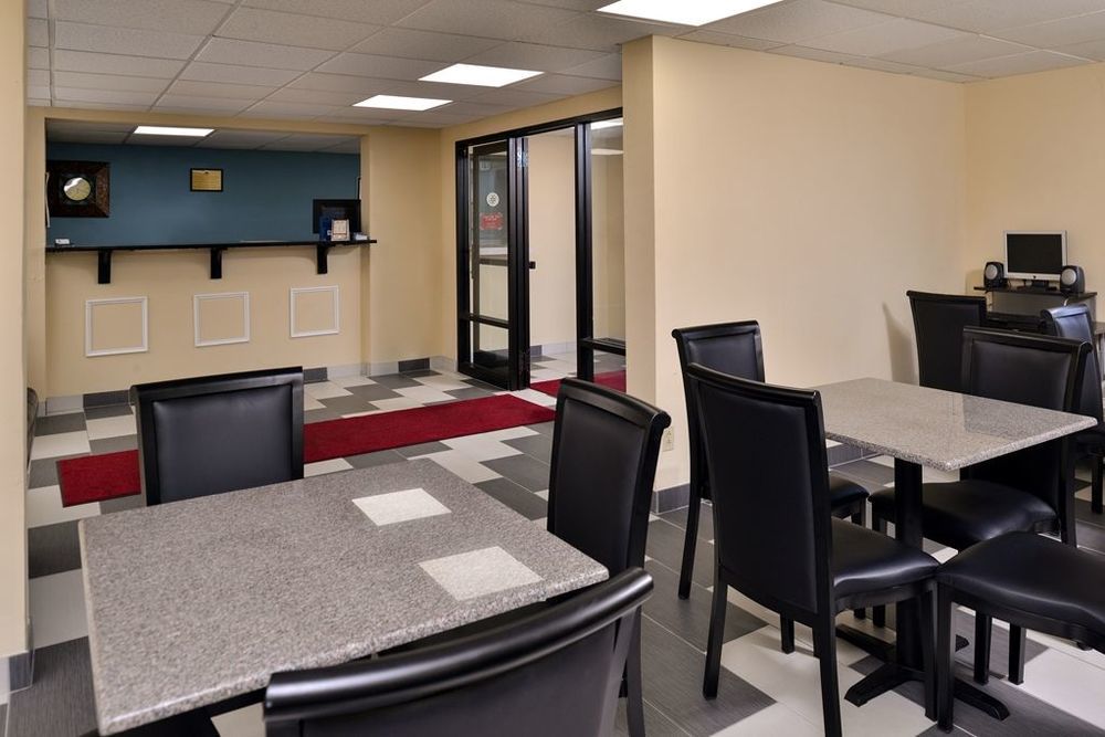 6 Knoxville, Tn - East Hotel 3*